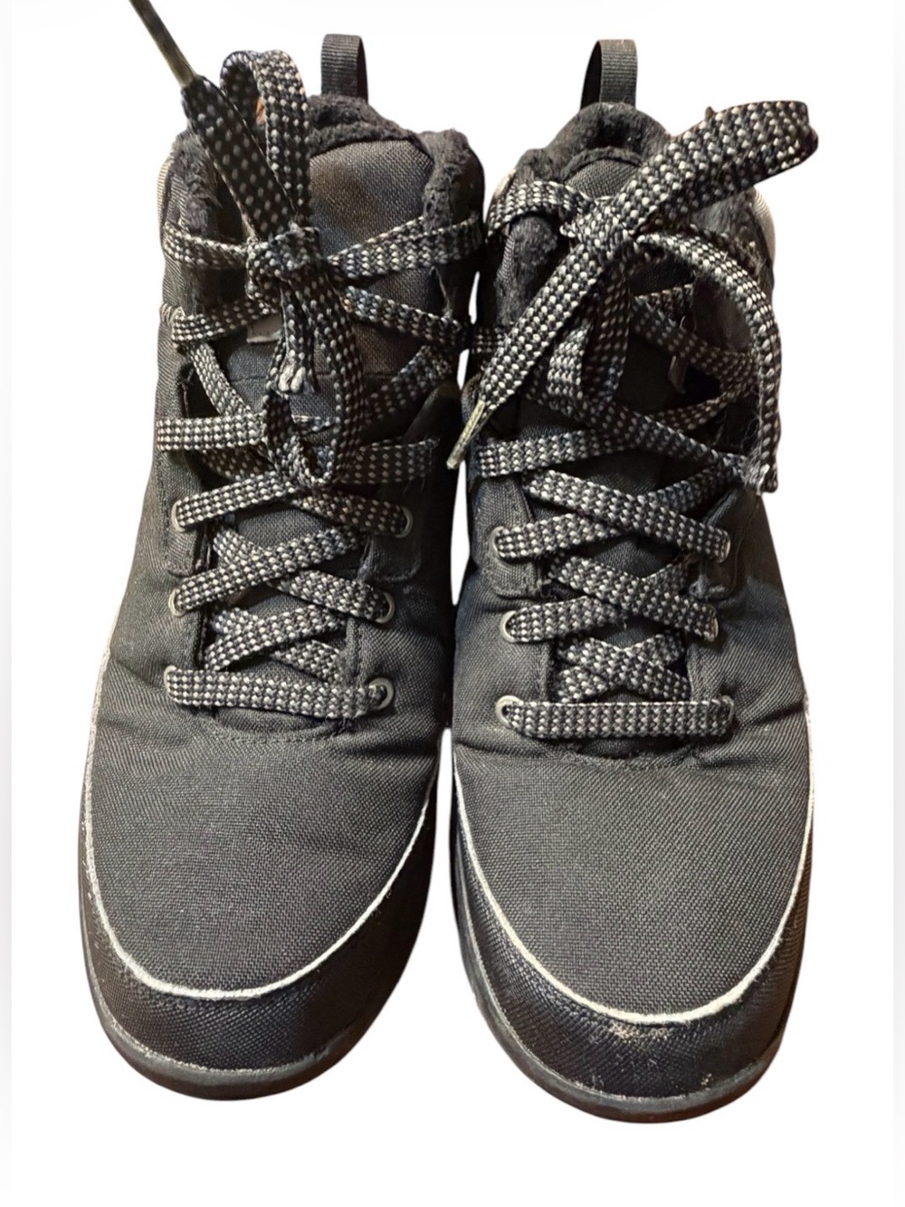 Quechua SH 100 warm and waterproof hiking boots women’s size 9 black lace up